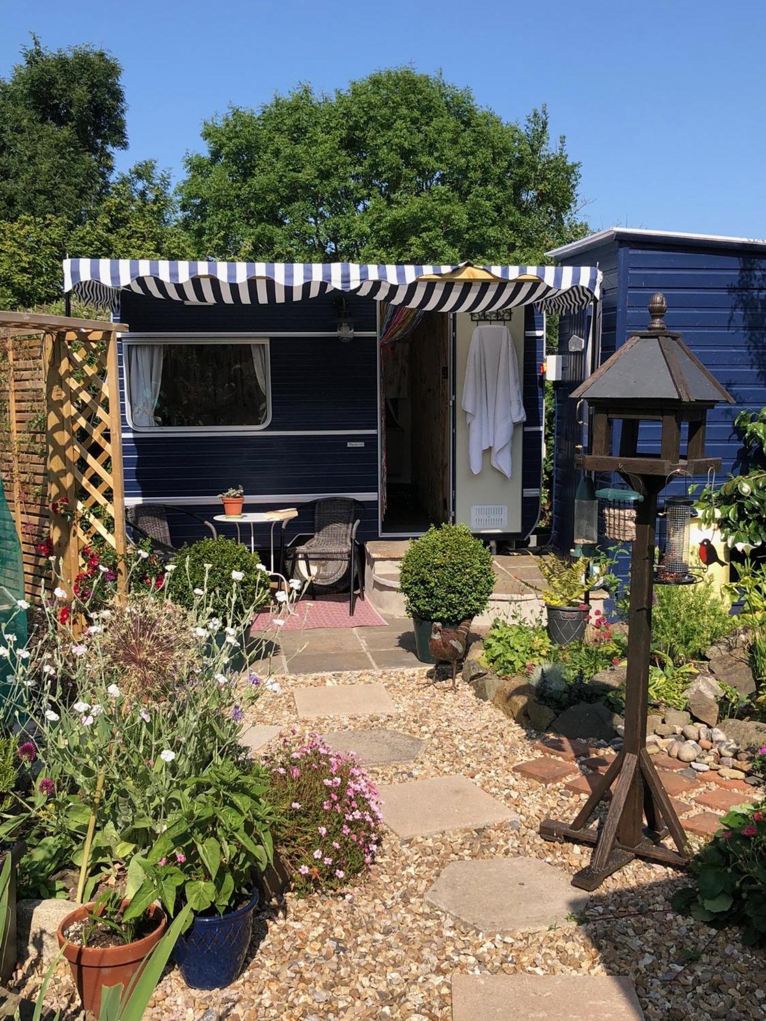 Down The Garden Path Vintage Caravan B&B , Dartmoor 牛顿阿伯特 外观 照片